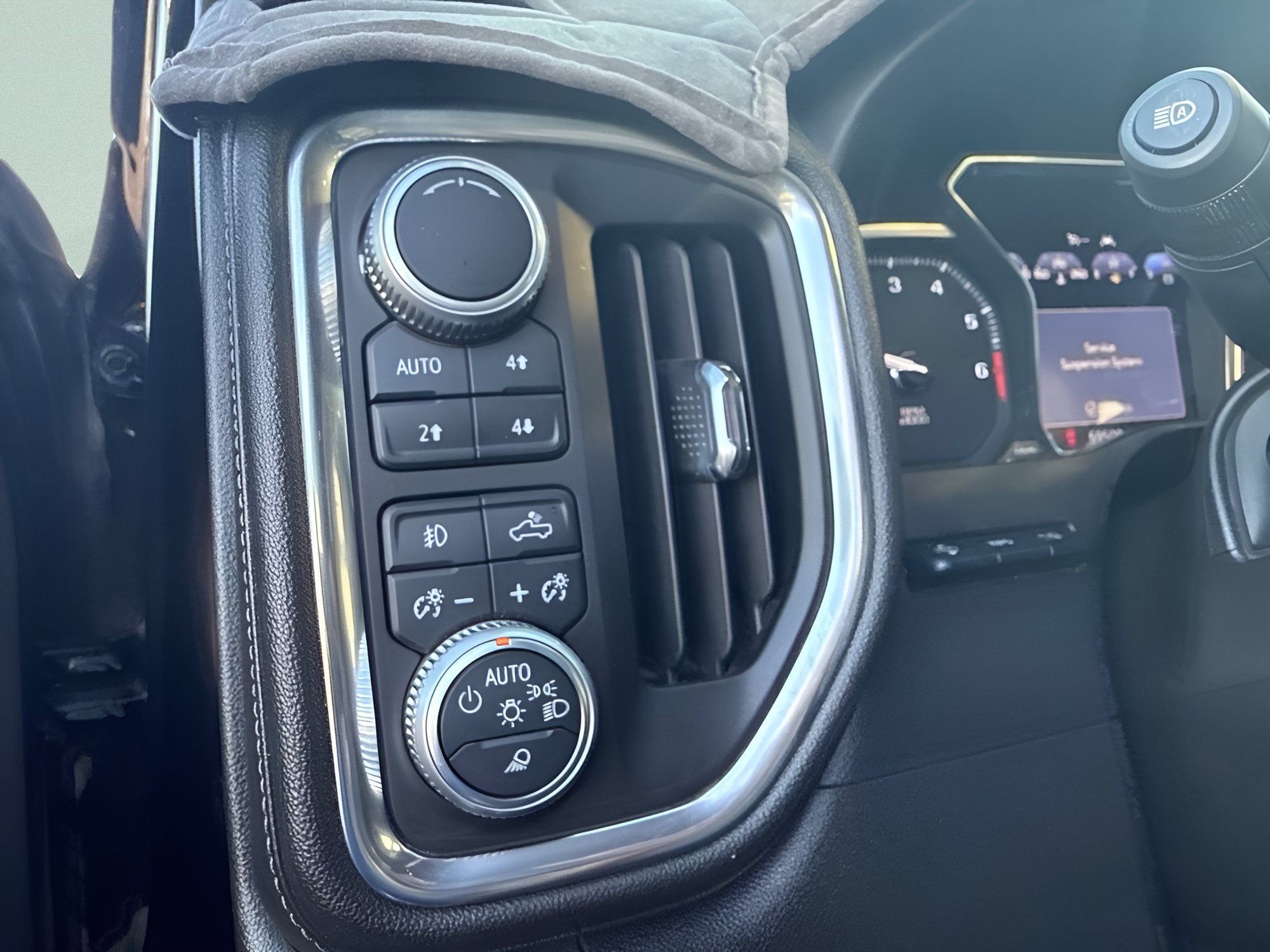 Used 2019 GMC Sierra 1500 Denali w/ Denali Ultimate Package AWD/4WD image 24