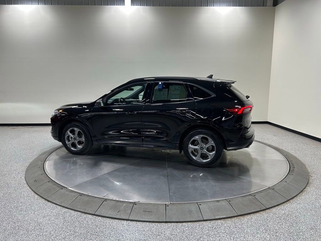 Certified 2024 Ford Escape ST-Line w/ Tech Pack #1 AWD/4WD image 6