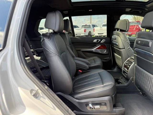Used 2024 BMW ALPINA XB7 AWD/4WD image 26