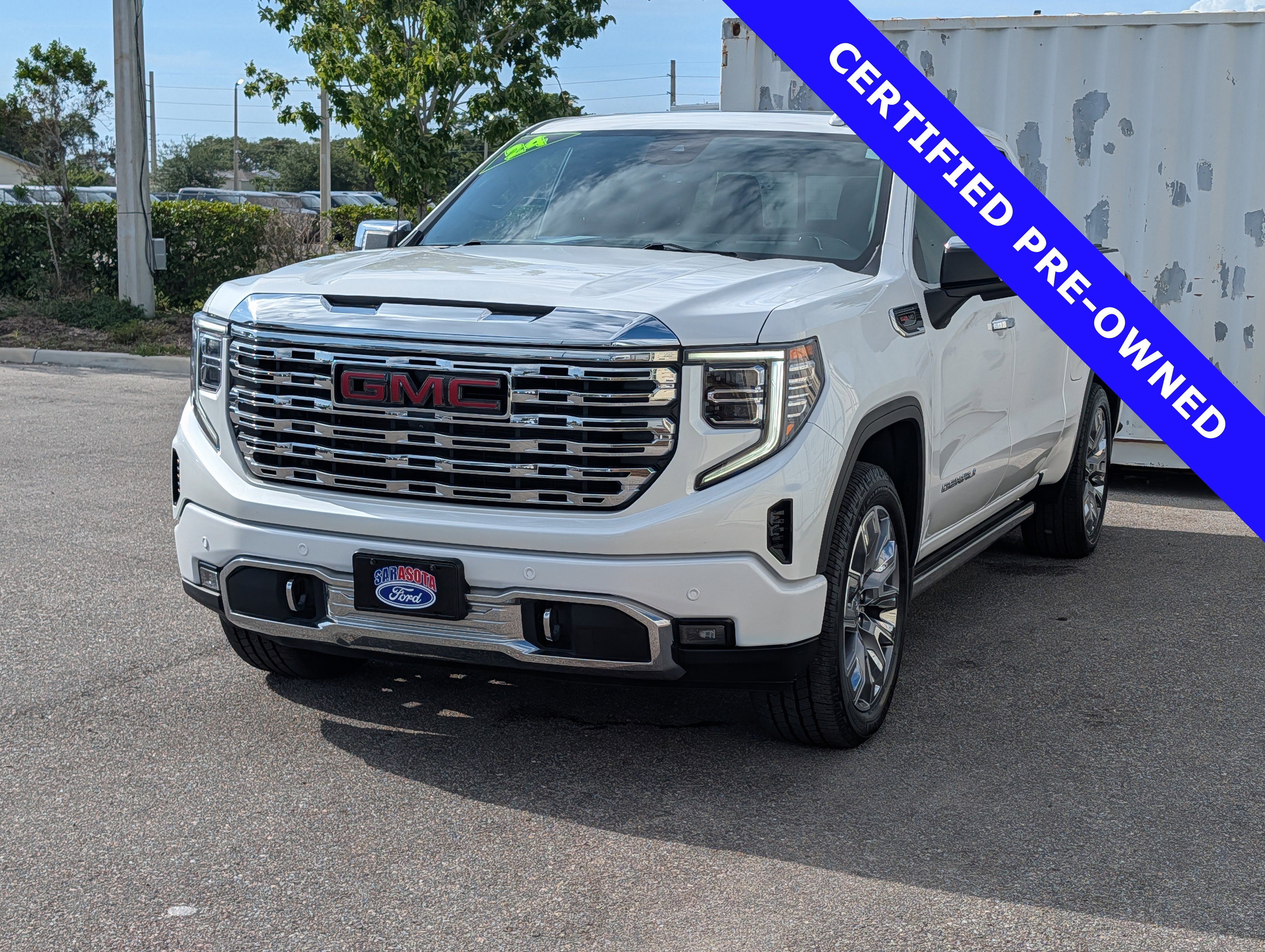 Used 2024 GMC Sierra 1500 Denali AWD/4WD image 7