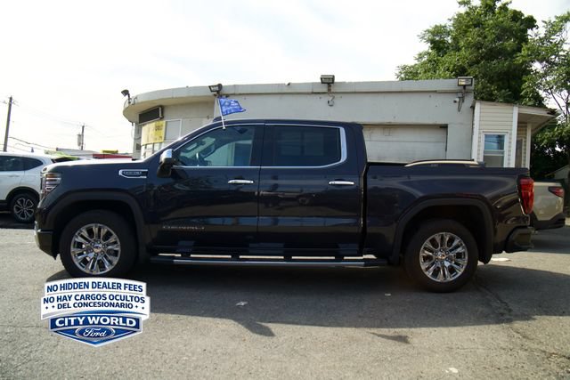 Used 2024 GMC Sierra 1500 Denali w/ Technology Package AWD/4WD image 5