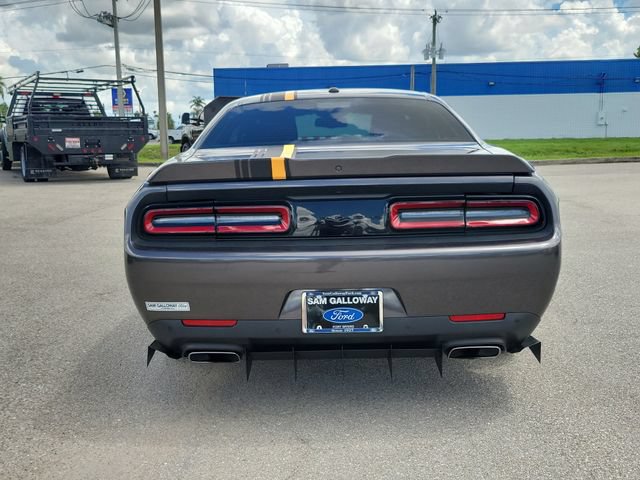 Used 2022 Dodge Challenger R/T RWD image 5