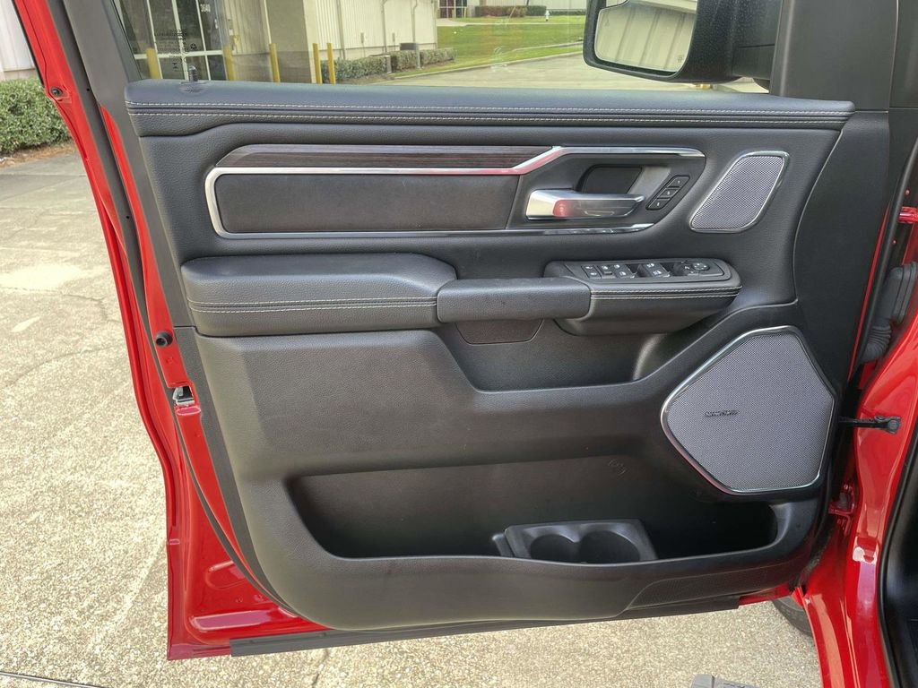 Used 2025 RAM 1500 Laramie w/ Night Edition image 15