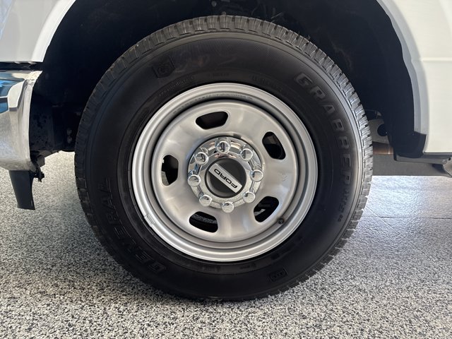 Certified 2025 Ford F350 XL w/ XL Chrome Package RWD image 3