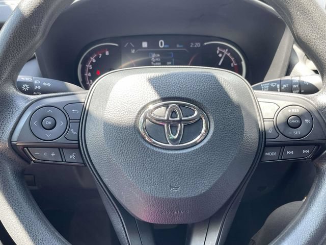 Used 2024 Toyota RAV4 XLE FWD image 20