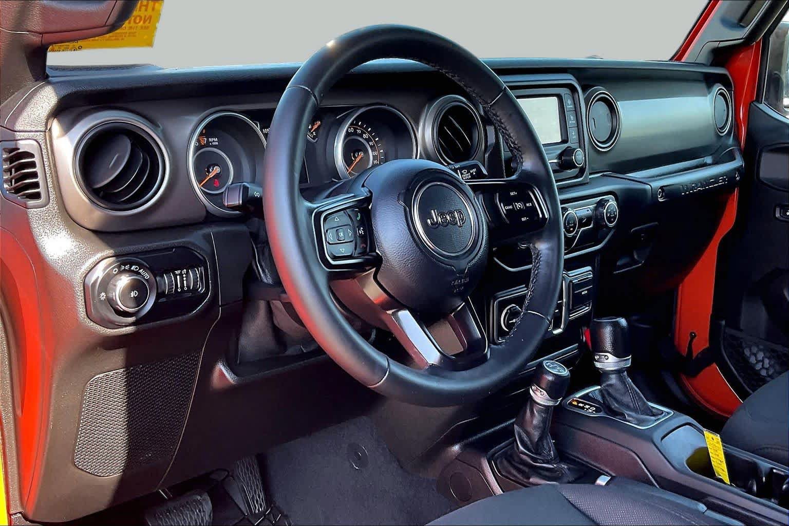 Used 2018 Jeep Wrangler Unlimited Sport AWD/4WD image 16