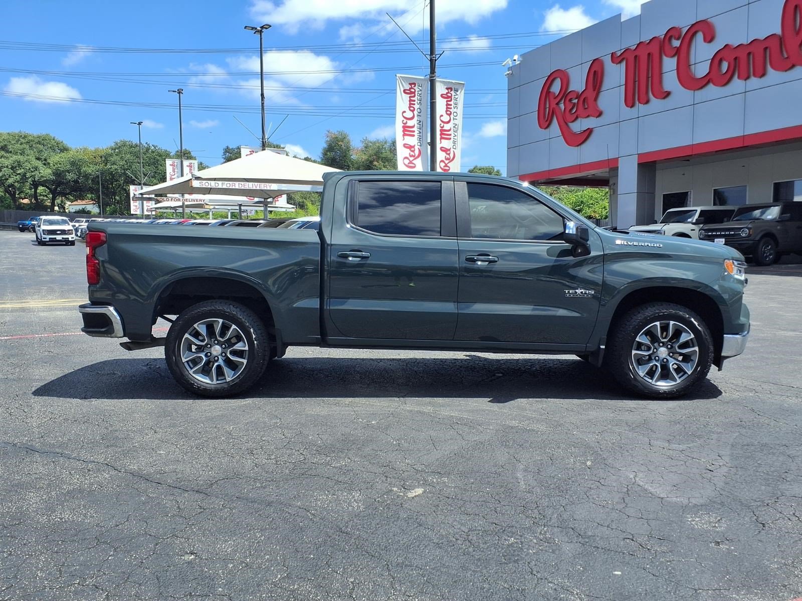 Used 2025 Chevrolet Silverado 1500 LT w/ Texas Edition Plus RWD image 5
