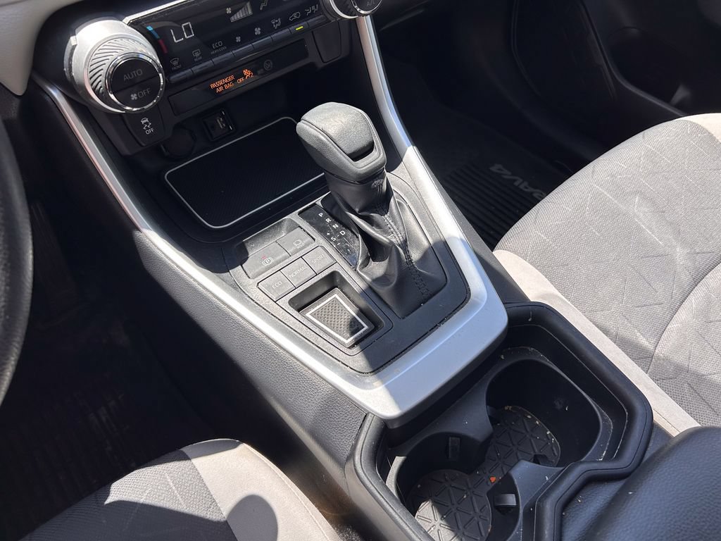 Used 2019 Toyota RAV4 XLE w/ Protection Package FWD image 27
