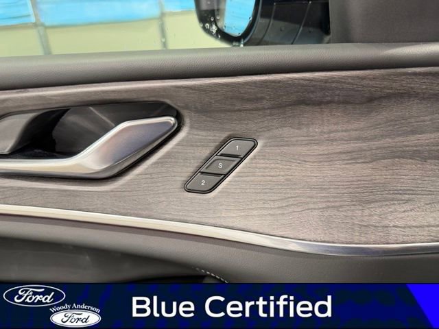 Used 2024 Jeep Grand Cherokee L Overland image 13