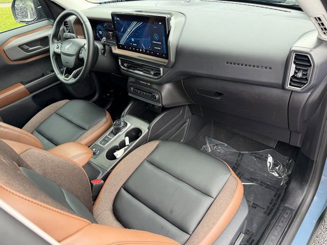 Certified 2025 Ford Bronco Sport Outer Banks w/ Outer Banks Tech Package+ AWD/4WD image 31