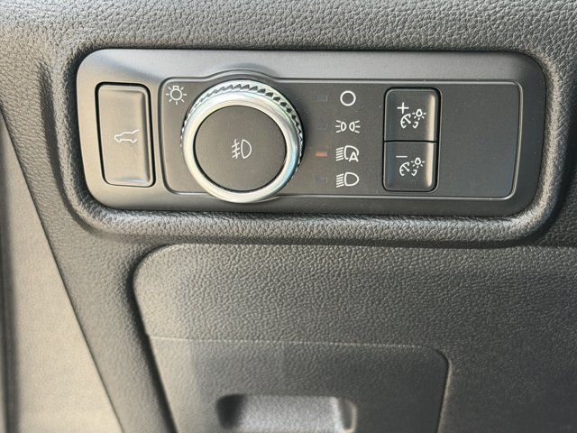 Certified 2022 Ford Explorer Limited w/ Equipment Group 301A RWD image 32