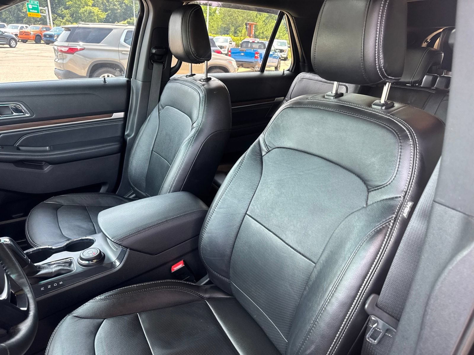 Certified 2018 Ford Explorer Limited w/ Equipment Group 301A AWD/4WD image 23