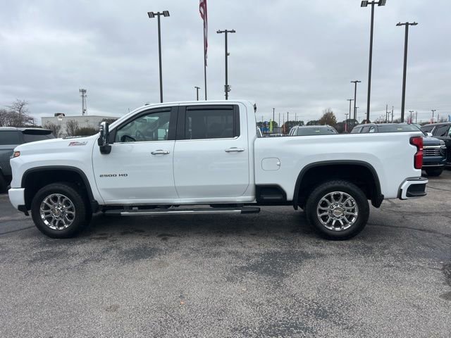 Used 2025 Chevrolet Silverado 2500 LTZ w/ Z71 Chrome Sport Edition image 3