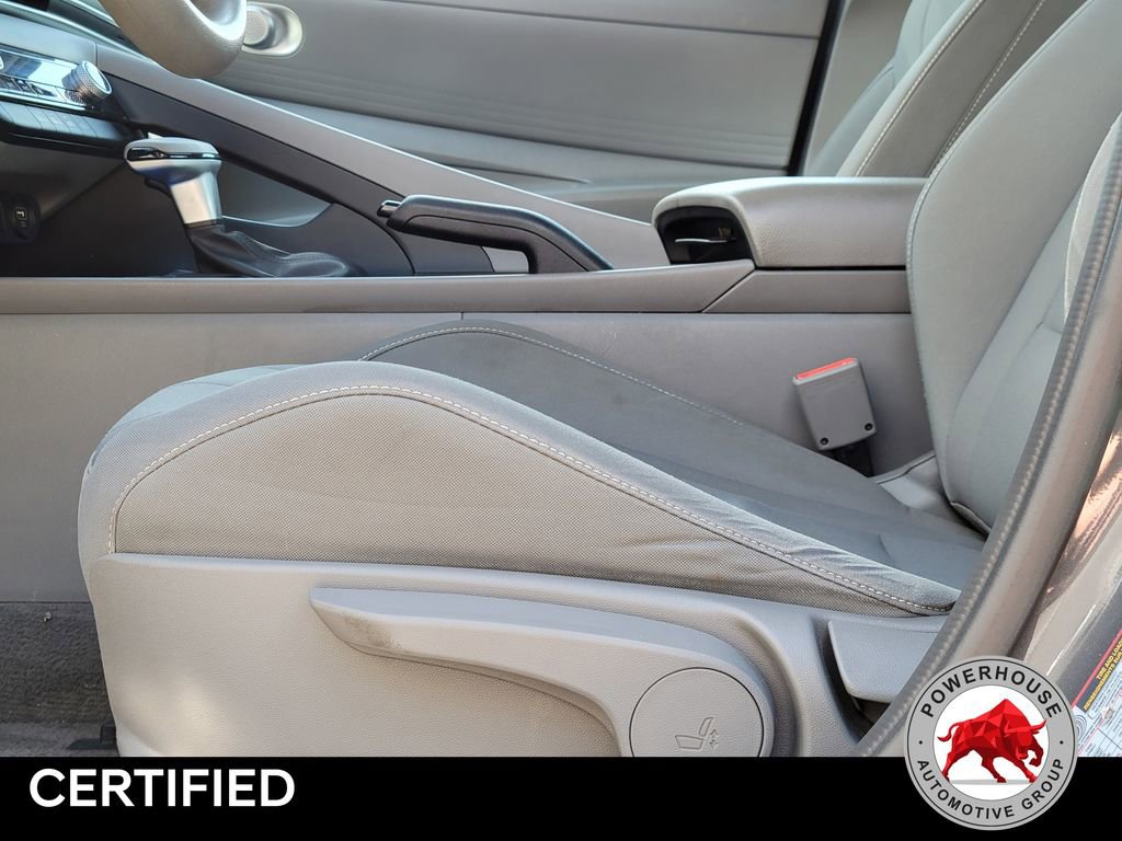 Used 2023 Hyundai Elantra SEL FWD image 22