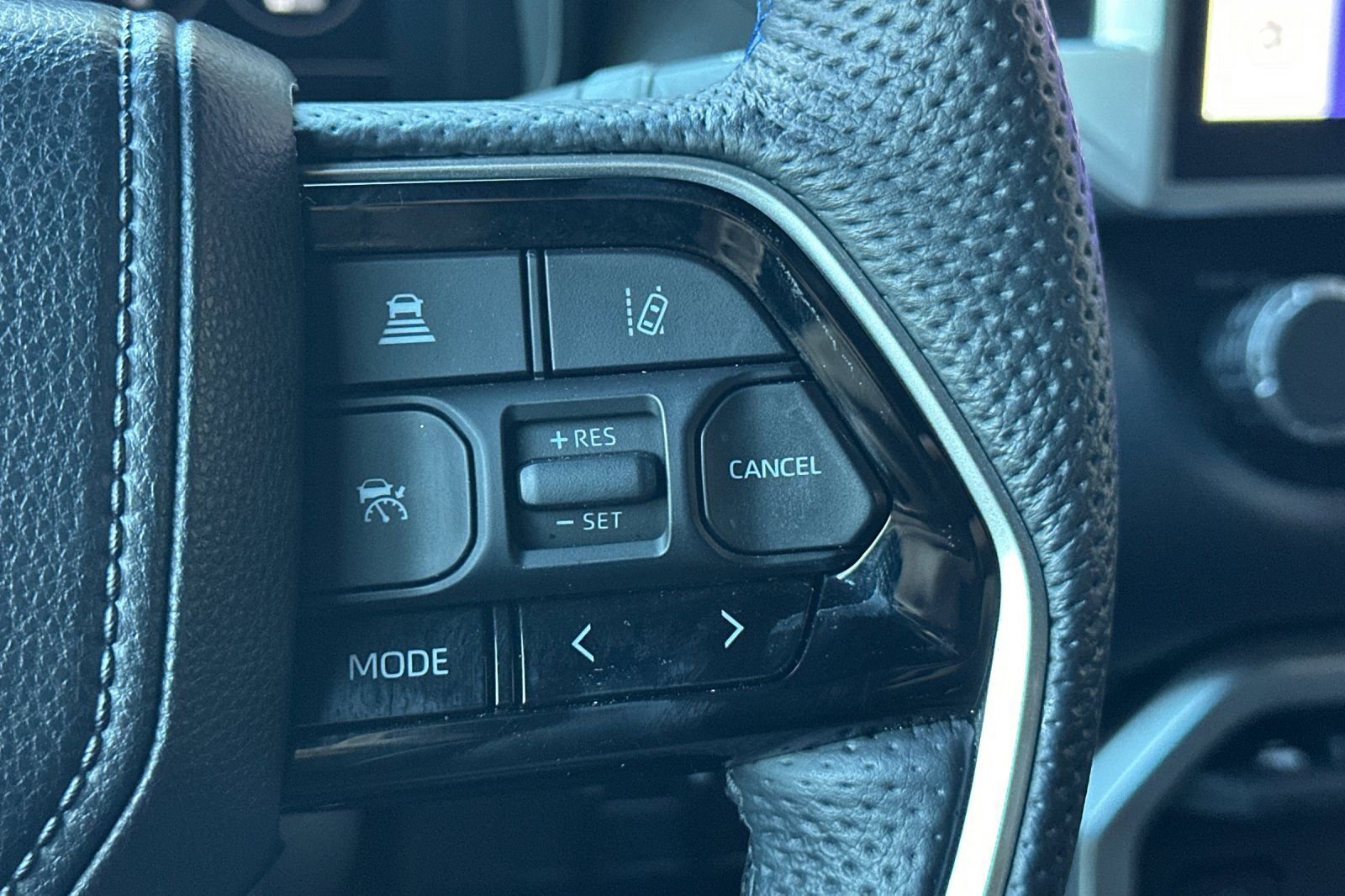 Used 2023 Toyota Tundra Platinum AWD/4WD image 37