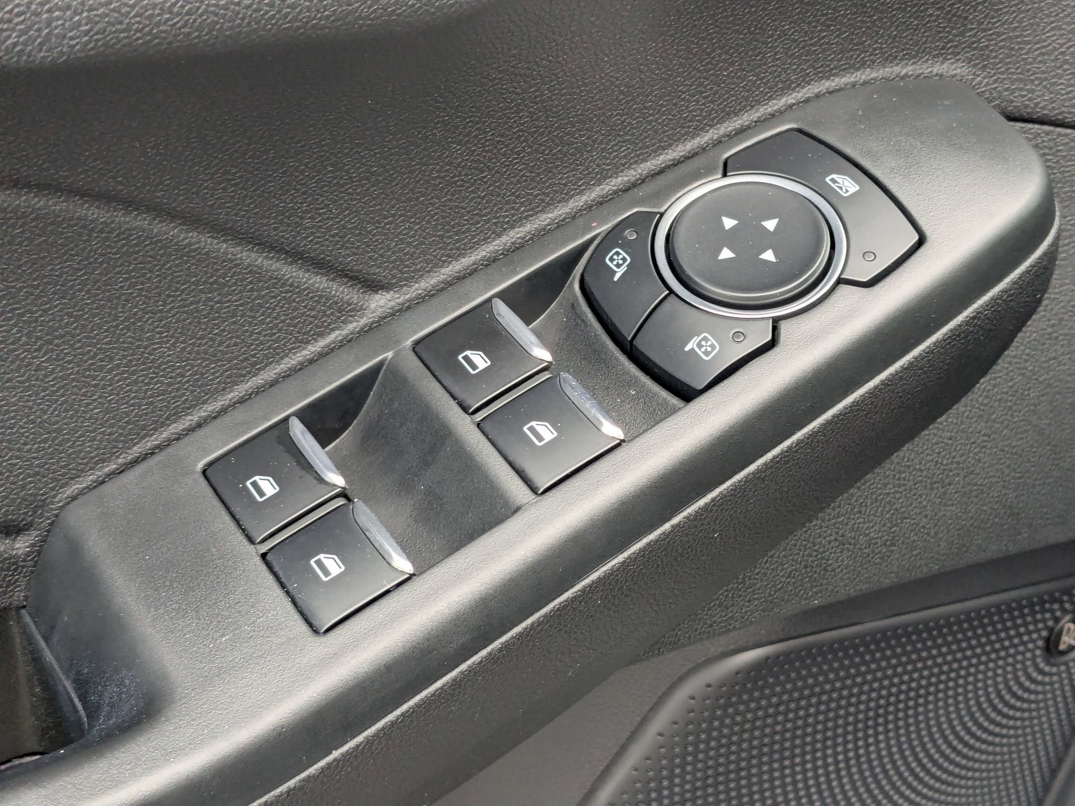 Certified 2023 Ford Escape ST-Line Select w/ Tech Pack #2 image 14