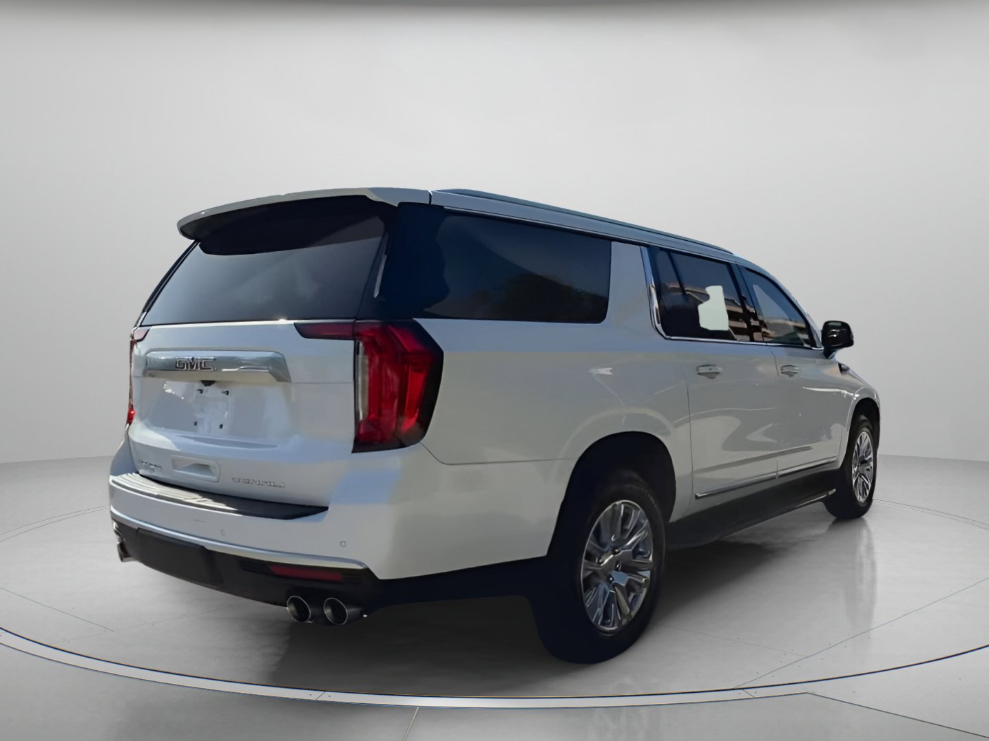 Used 2024 GMC Yukon XL Denali image 27