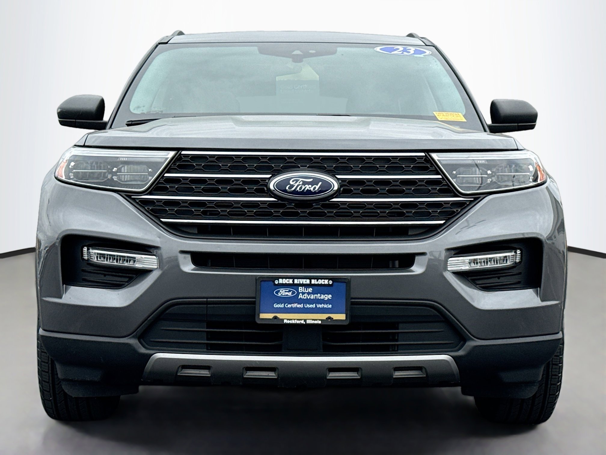 Certified 2022 Ford Explorer XLT w/ Equipment Group 202A image 16