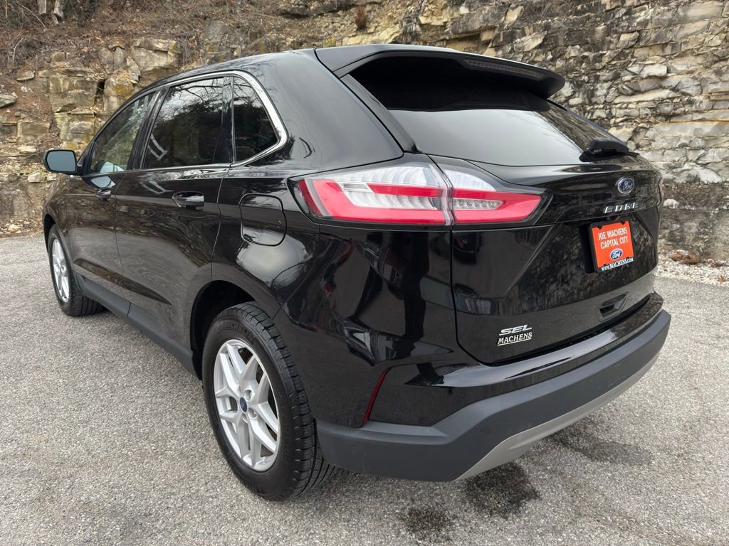 Certified 2022 Ford Edge SEL w/ Convenience Package image 3