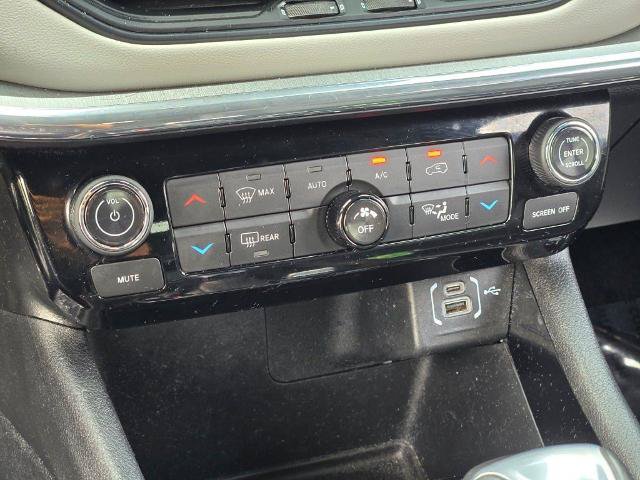 Used 2024 Jeep Compass Limited AWD/4WD image 27
