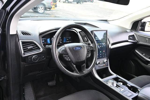 Certified 2023 Ford Edge SE w/ Black Appearance Package AWD/4WD image 17