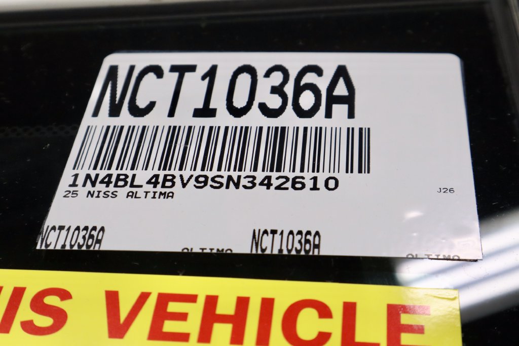Used 2025 Nissan Altima 2.5 S FWD image 34
