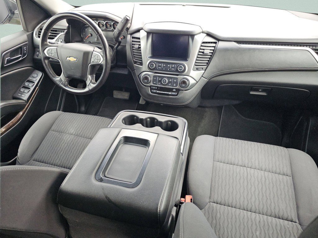 Used 2017 Chevrolet Suburban LS image 25