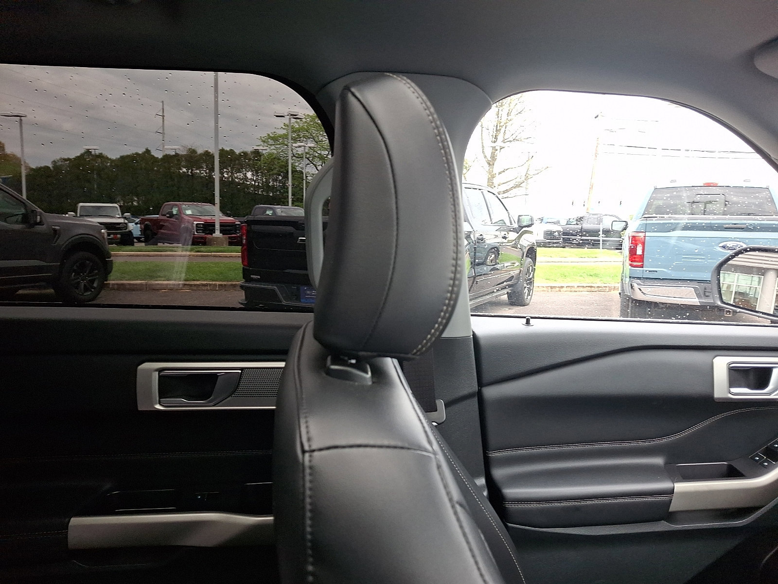 Certified 2023 Ford Explorer XLT w/ Equipment Group 202A image 12