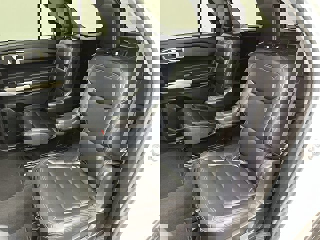 Certified 2022 Ford Explorer XLT w/ Equipment Group 202A image 13