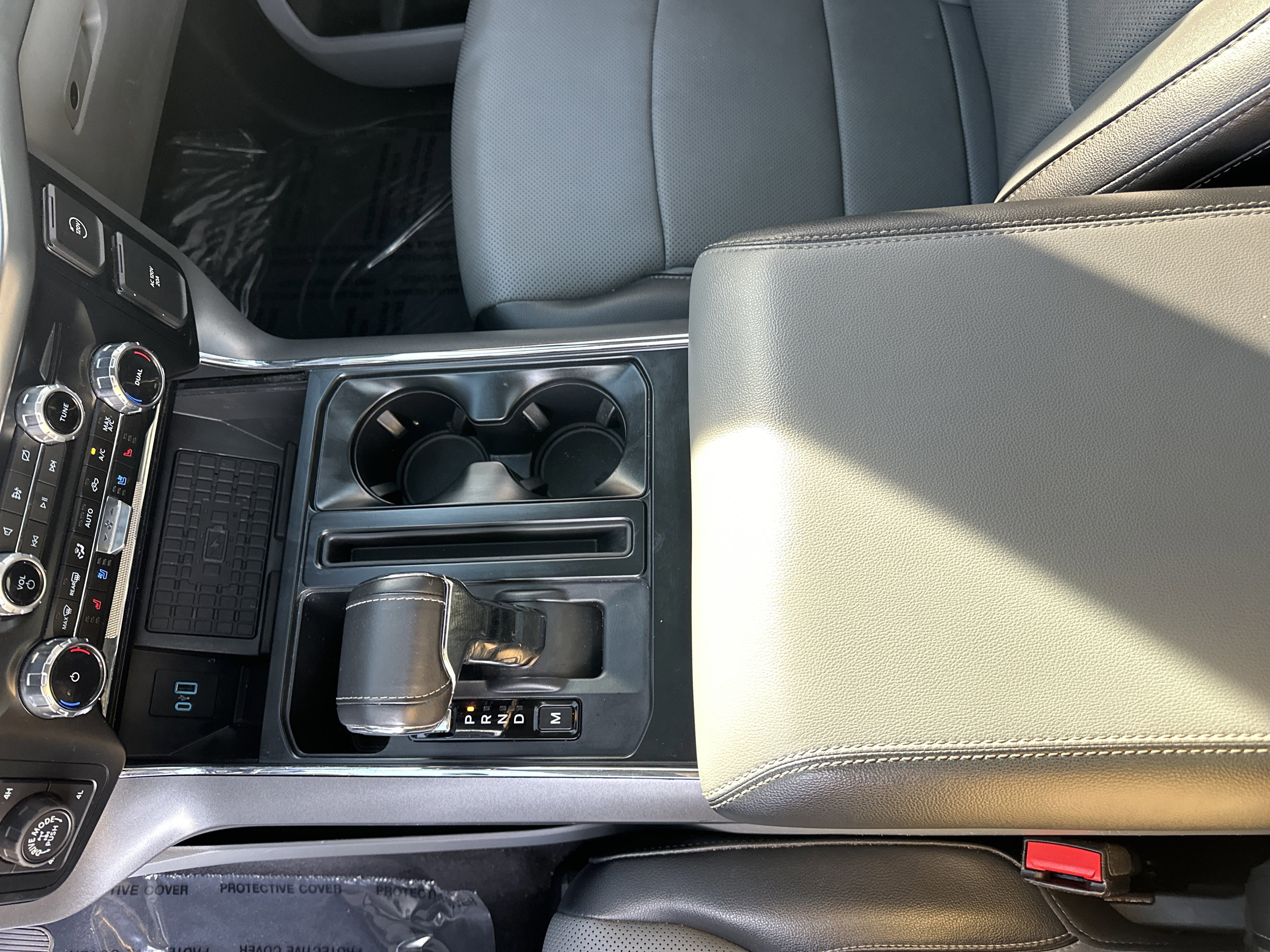 Certified 2023 Ford F150 Lariat w/ Equipment Group 502A High image 27