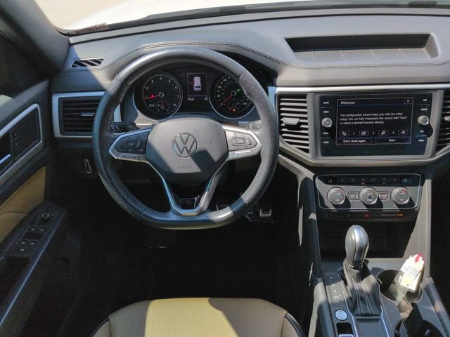 Used 2021 Volkswagen Atlas Cross Sport SE w/ V6 Towing Package FWD image 18