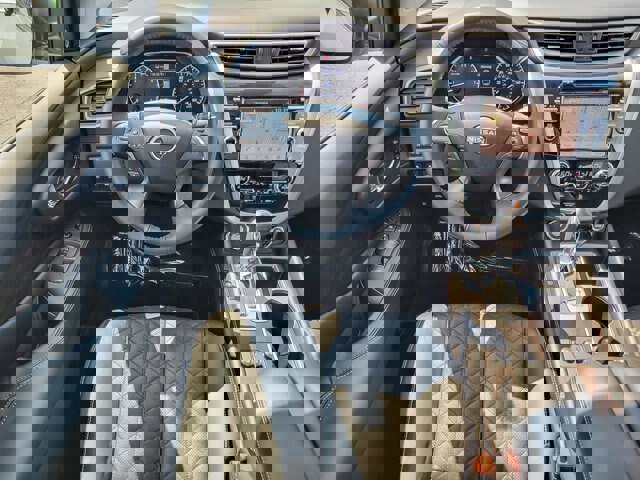 Used 2024 Nissan Murano Platinum image 18