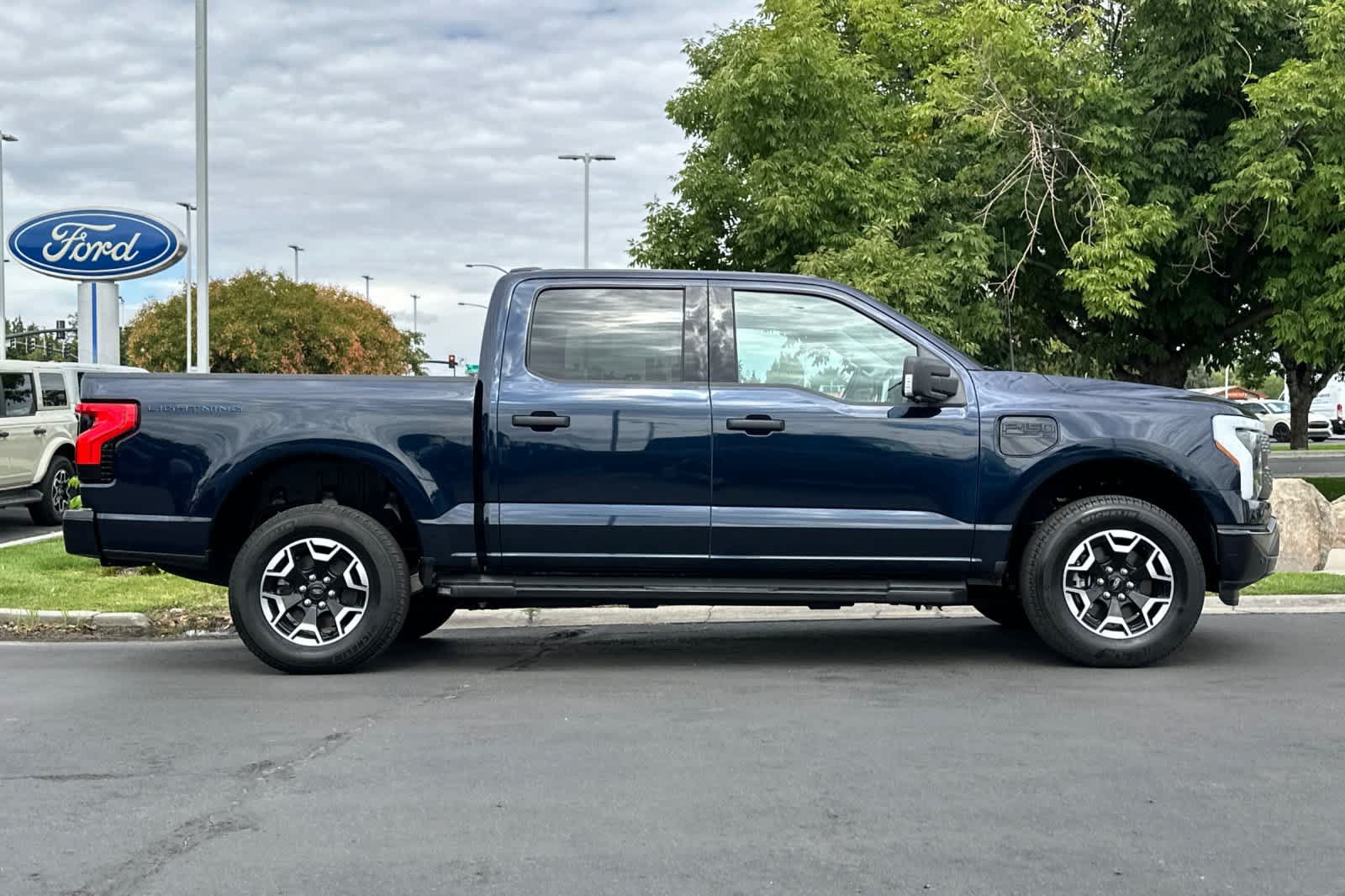 Certified 2023 Ford F150 Lightning XLT w/ Max Trailer Tow Package AWD/4WD image 8