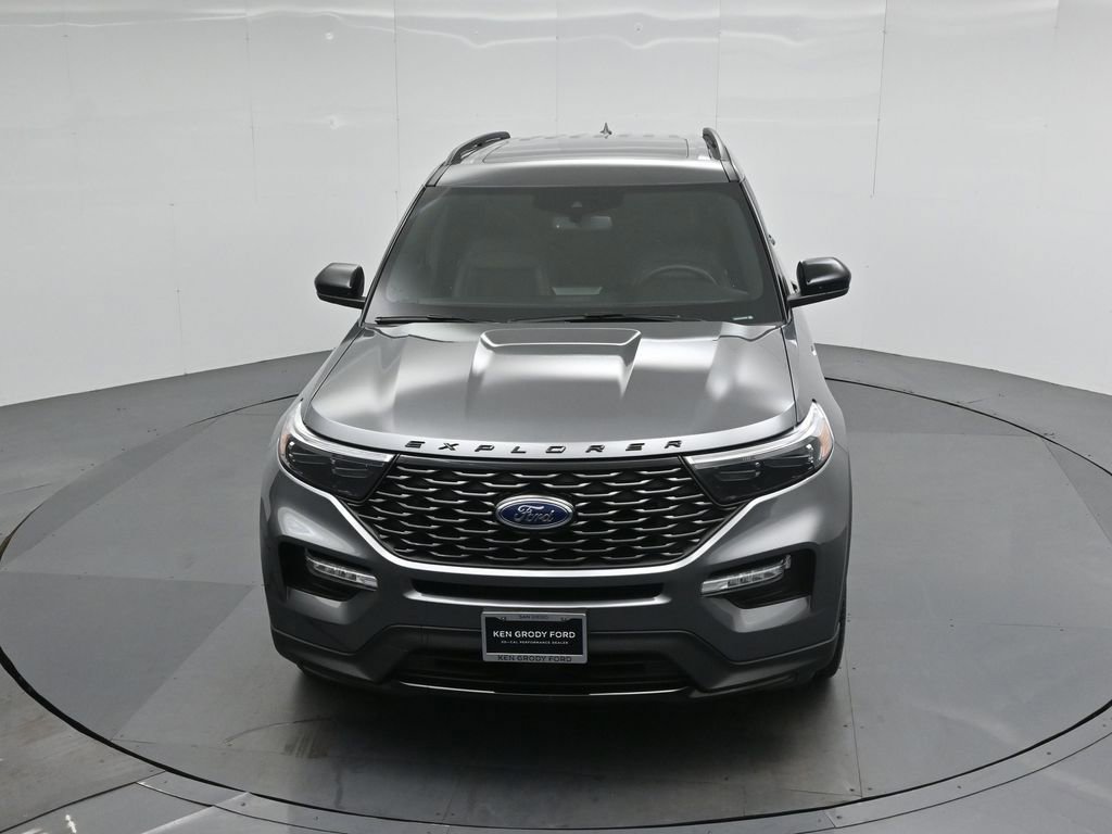 Certified 2024 Ford Explorer ST-Line w/ Class IV Trailer Tow Package RWD image 33