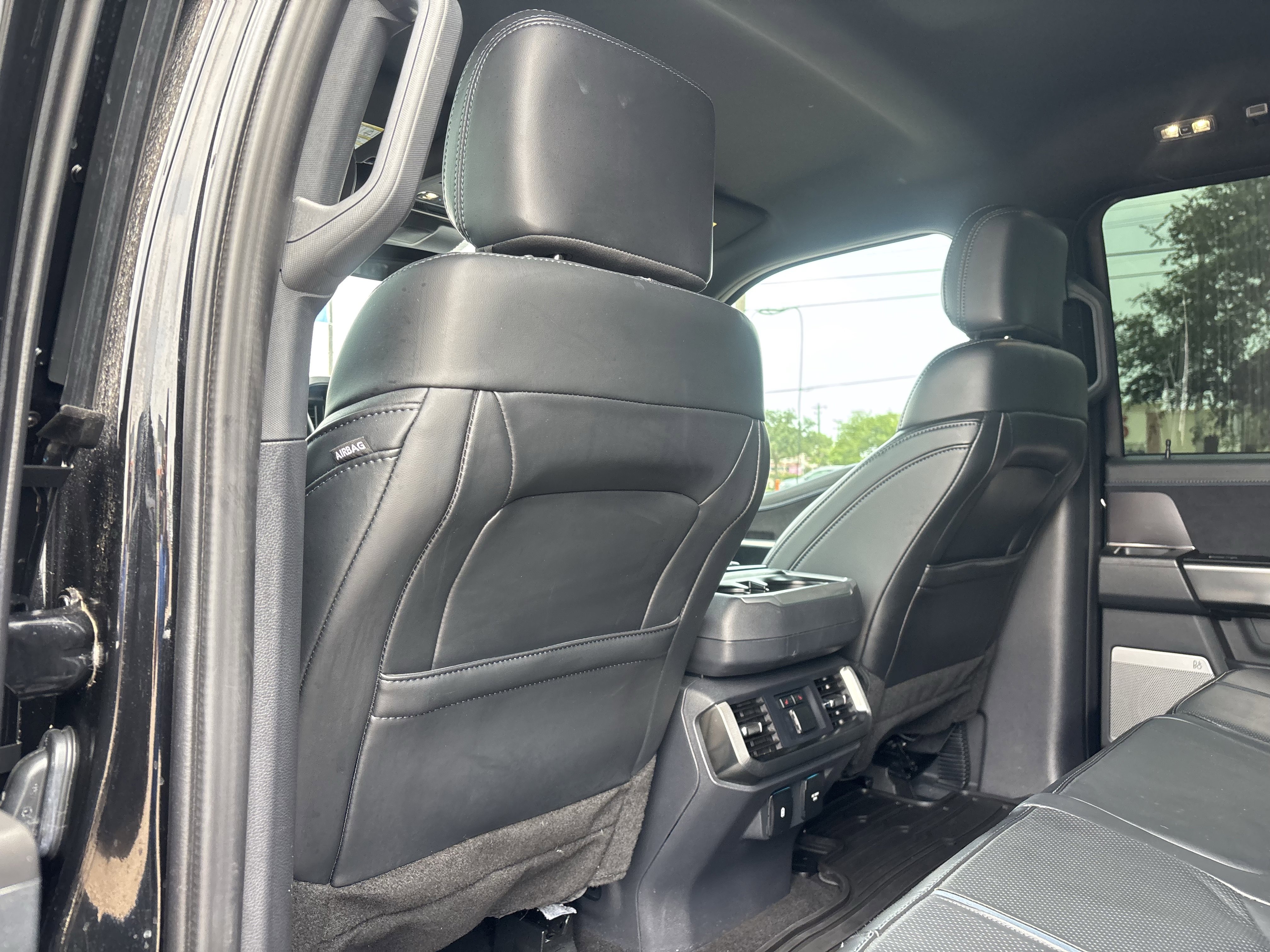 Certified 2024 Ford F150 Platinum w/ FX4 Off-Road Package AWD/4WD image 17