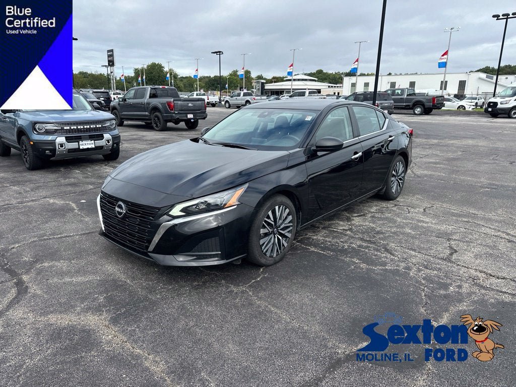 Used 2024 Nissan Altima 2.5 SV FWD image 1