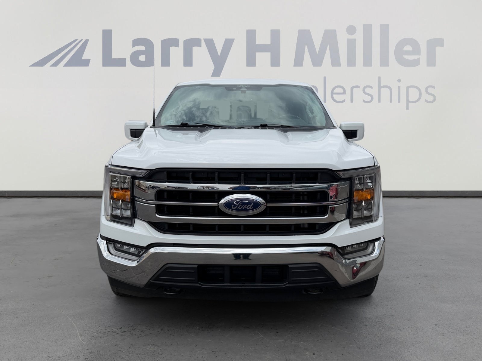 Certified 2022 Ford F150 Lariat w/ Equipment Group 501A Mid AWD/4WD image 8