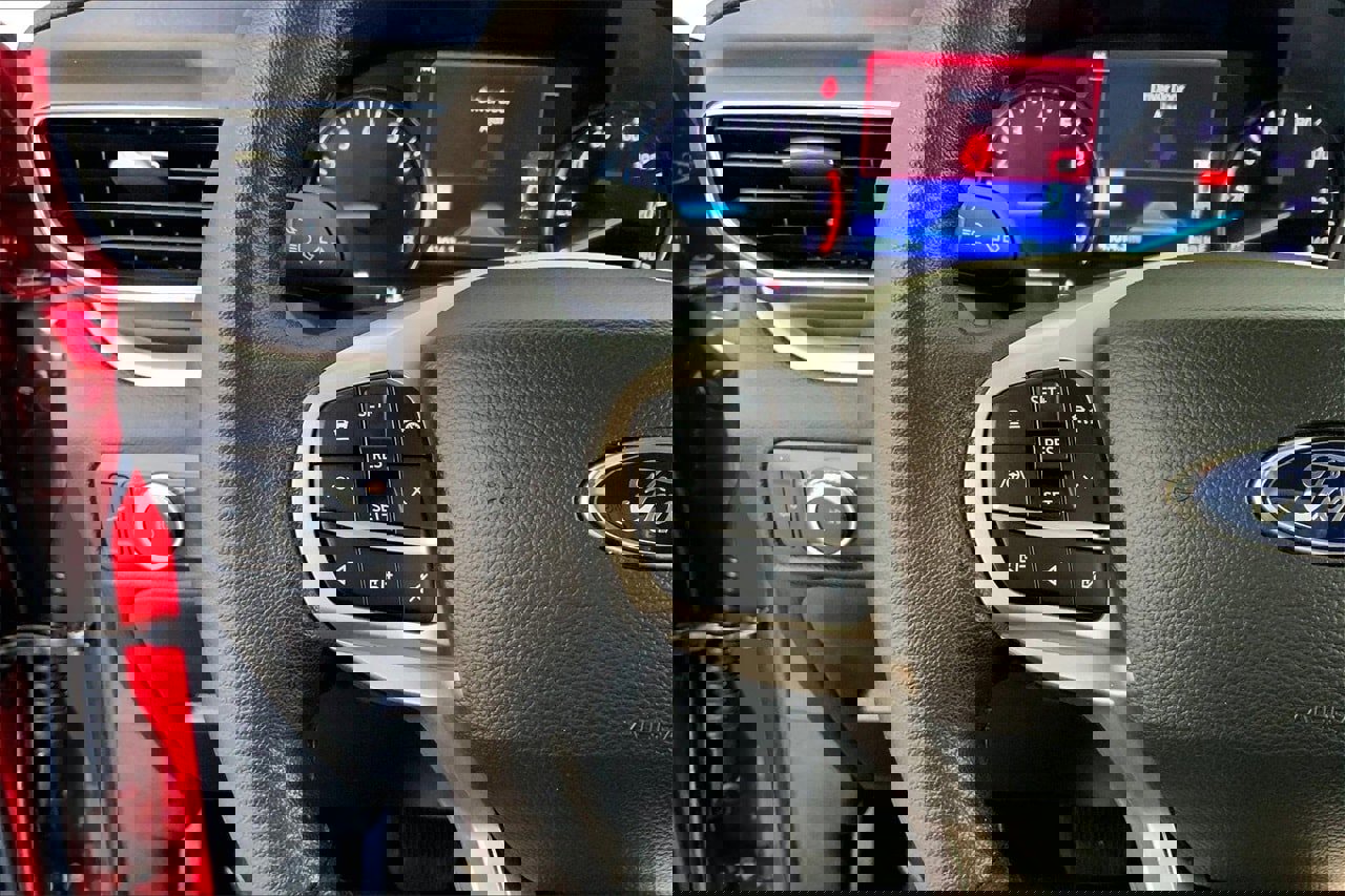 Certified 2022 Ford Explorer XLT w/ Equipment Group 202A image 21