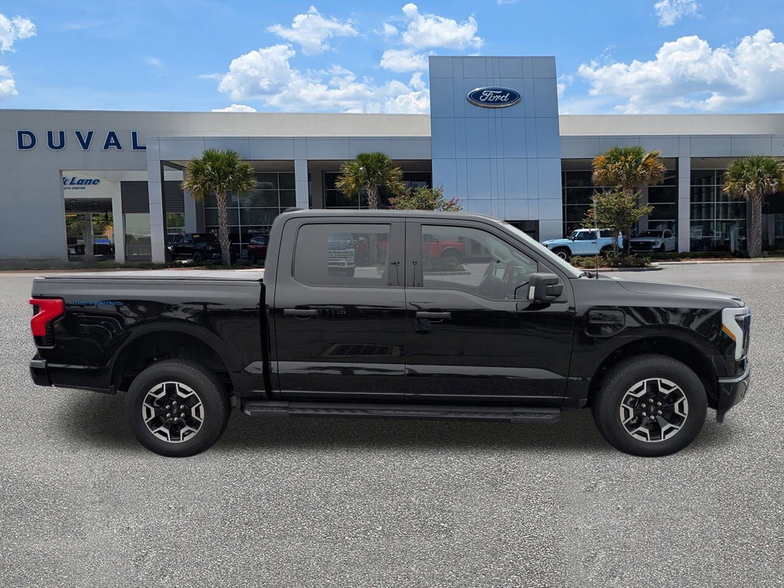 Certified 2023 Ford F150 Lightning XLT w/ Tow Technology Package image 6