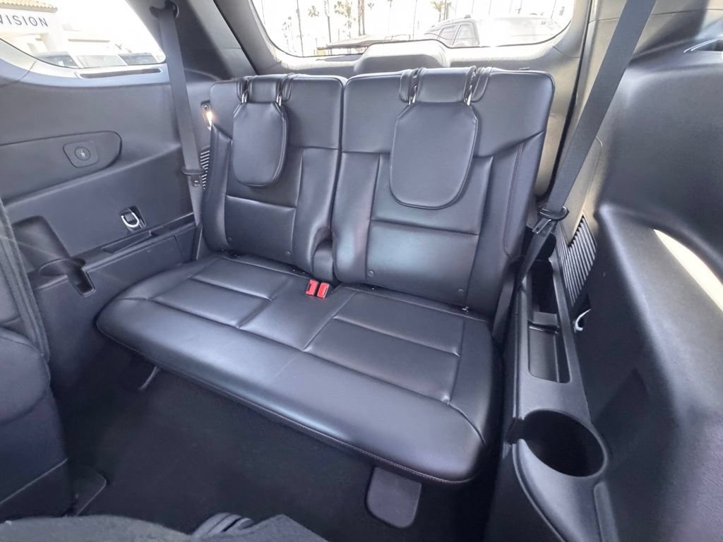 Certified 2025 Ford Explorer ST-Line w/ Premium Package RWD image 31