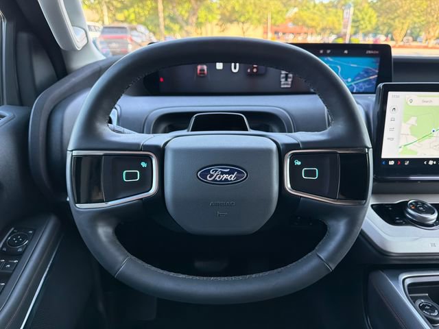Certified 2025 Ford Expedition Active AWD/4WD image 16