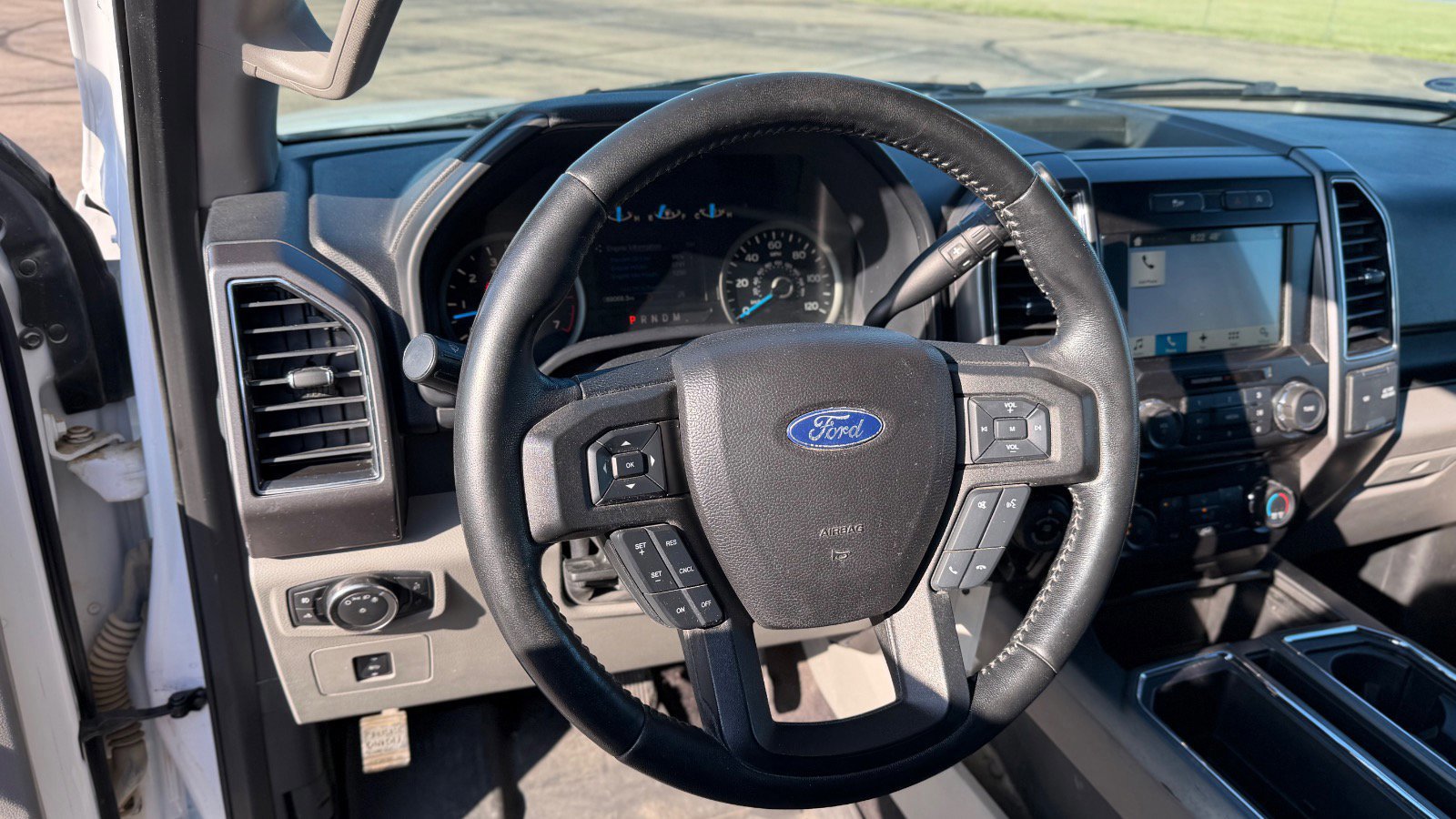 Certified 2017 Ford F150 XLT w/ Equipment Group 302A Luxury image 28