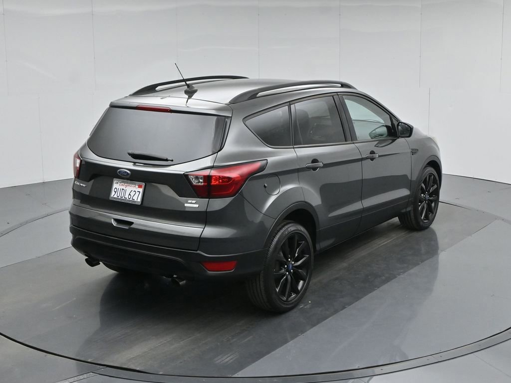 Certified 2019 Ford Escape SE image 14