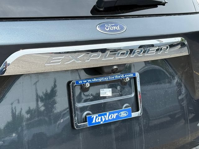 Certified 2023 Ford Explorer XLT w/ Equipment Group 202A AWD/4WD image 32