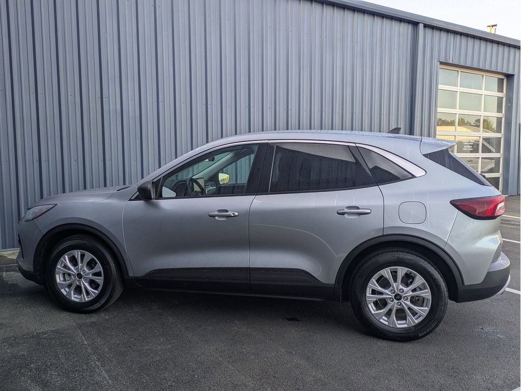Certified 2023 Ford Escape Active w/ Tech Pack #1 FWD image 11