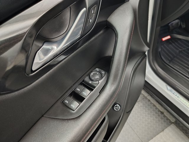 Used 2021 Chevrolet Blazer RS FWD image 21