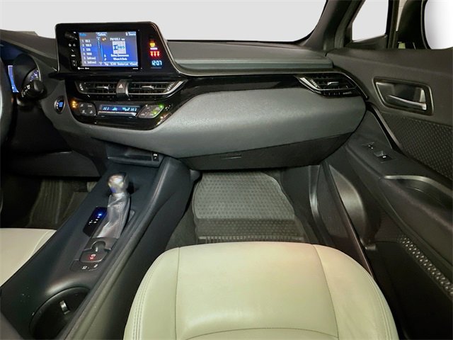 Used 2018 Toyota C-HR XLE image 23