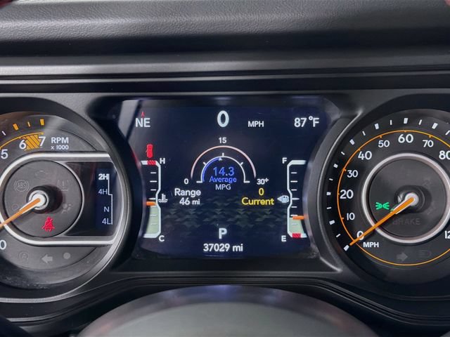 Used 2024 Jeep Wrangler Unlimited Rubicon AWD/4WD image 14