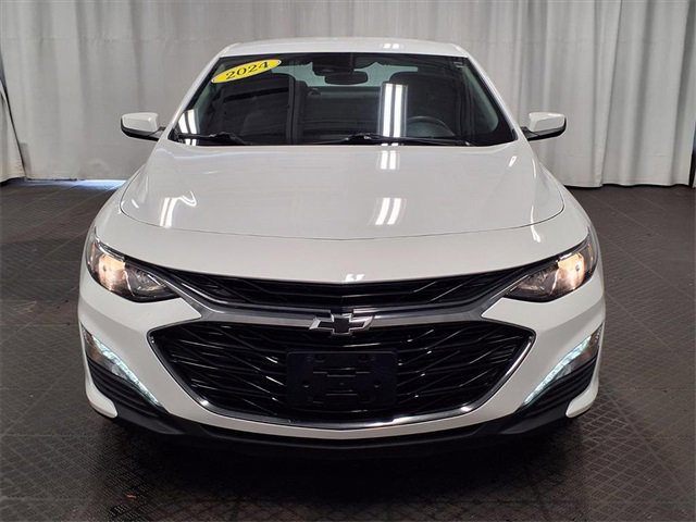 Used 2024 Chevrolet Malibu LT w/ Sport Edition image 6