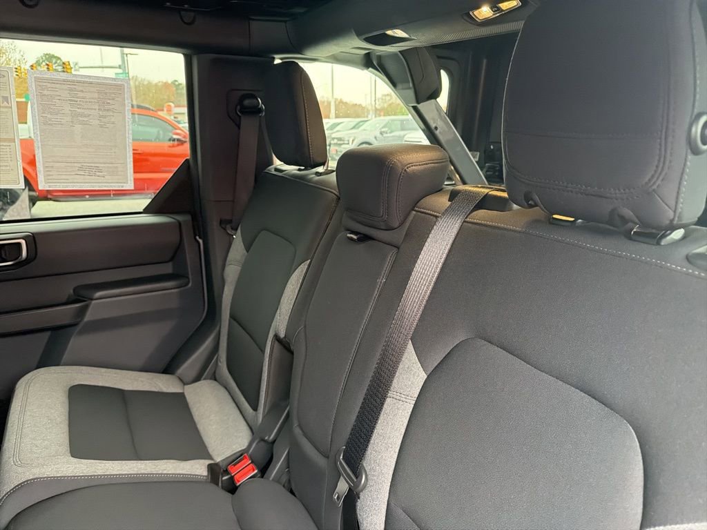 Certified 2025 Ford Bronco Big Bend image 32